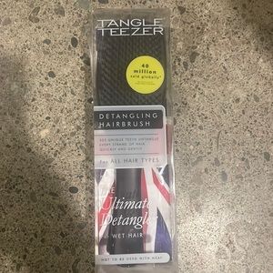 Brand new tangle tweezer brush